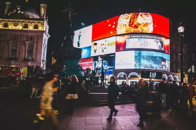 Piccadilly Press reveals new ‘portal’ logo and identity to mark 40th anniversary