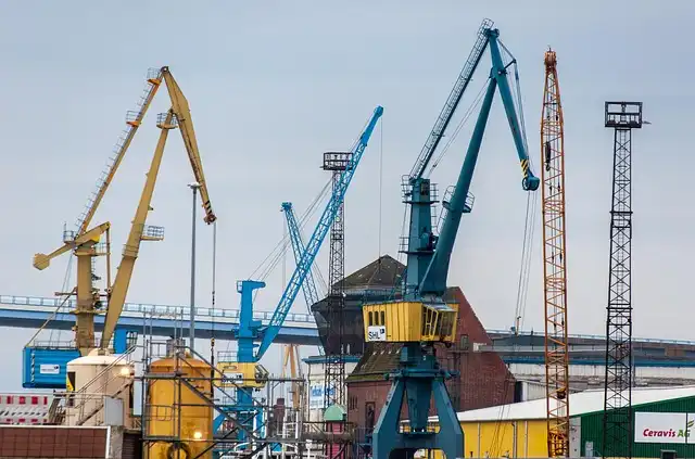China’s Engineering vs. America’s Lawyerly Society: A Comparison